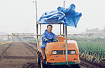 乗用農薬散布機